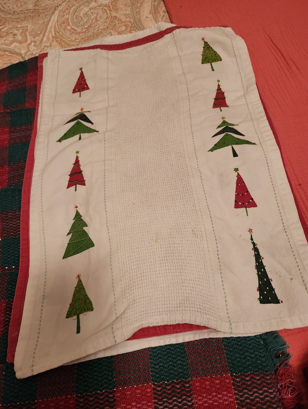 3 Holiday Kitchen Towels